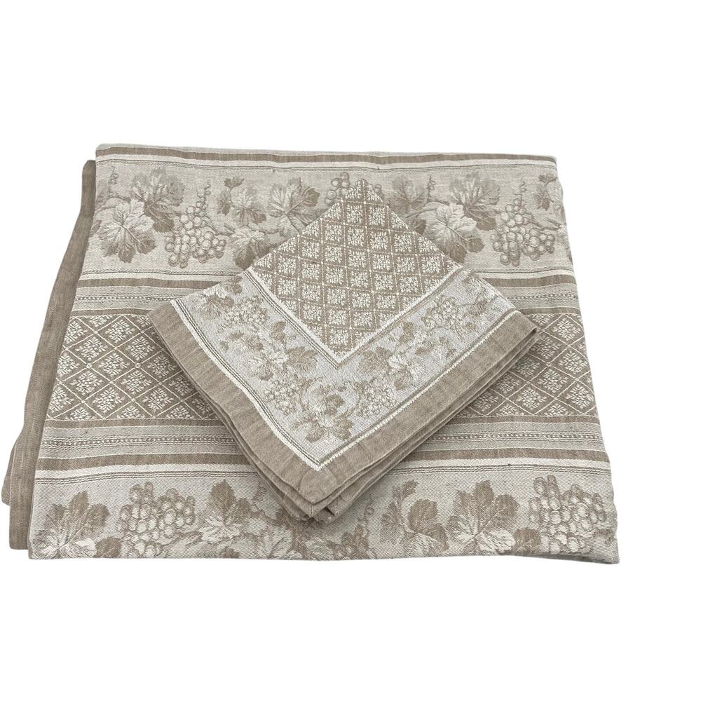Williams Sonoma linen blend grappes vines tablecloth and napkins